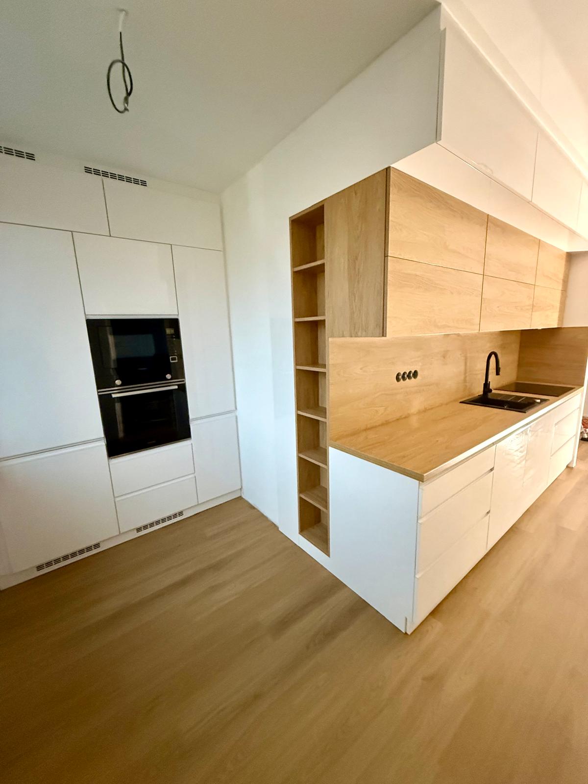 5c552c74-2efb-42ac-9976-83a657a4b7a2