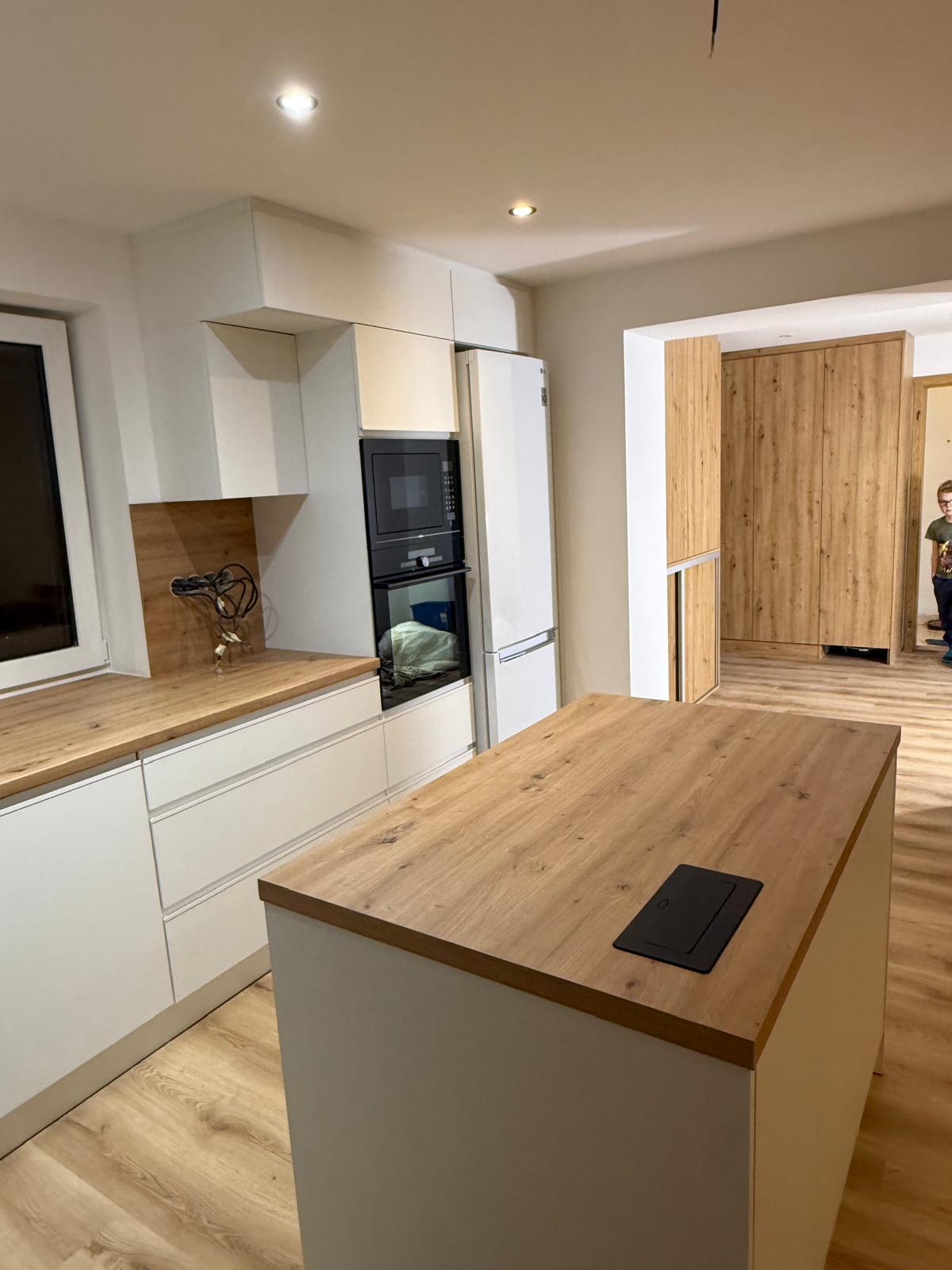 WhatsApp Image 2025-12-18 at 19.53.53 (10)